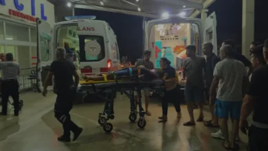 Adana Kozan yolunda iki otomobil çarpıştı 4 yaralı