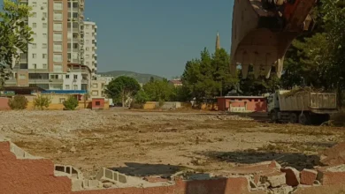 Adana Kozanda Yıkılan Okulun Yerine Yeni Bağlantı Yolu Yapılıyor