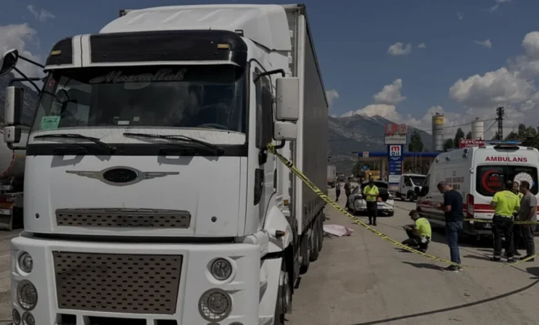 Adana Pozantı'da Tır Kazası Bir Sürücünün Ölümüne Yol Açtı