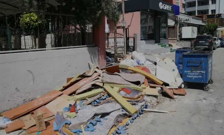 Adana Seyhan Pınar Mahallesinde Çöp ve Moloz Tepkisi