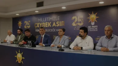 AK Parti Antalya İl Başkanlığı 25 Yıllık İcraatları Değerlendirdi