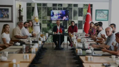 AK Parti Seyhan İlçe Başkanı Ali Coşkun basınla bir araya geldi