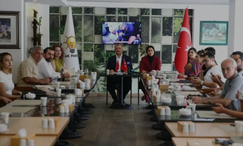 AK Parti Seyhan İlçe Başkanı Ali Coşkun basınla bir araya geldi