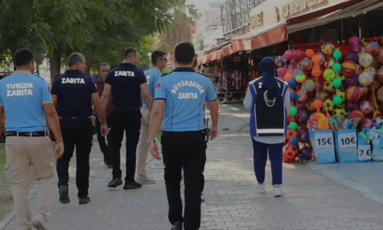 Aksu Belediyesinden Kaldırım İşgallerine Sıkı Denetim