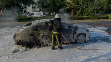 Antalya Serikte Seyir Halindeki Otomobil Alev Aldı
