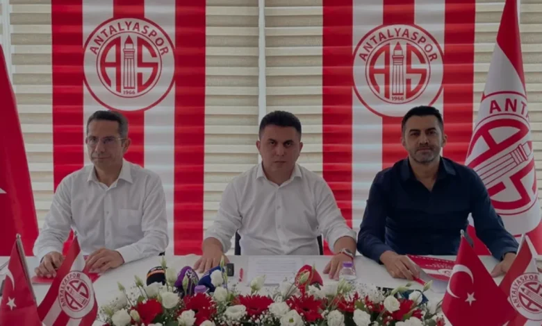 Antalyaspor Transfer Yasağındaki 16 Dosyanın Büyük Kısmını Kapattı
