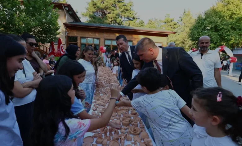 Burdur Belediyesinden Çocuklara Özel Sanat Sergisi
