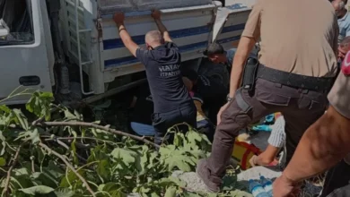 Hatay Defne'de Kamyonet Bahçeye Devrildi Bir Kişi Hayatını Kaybetti