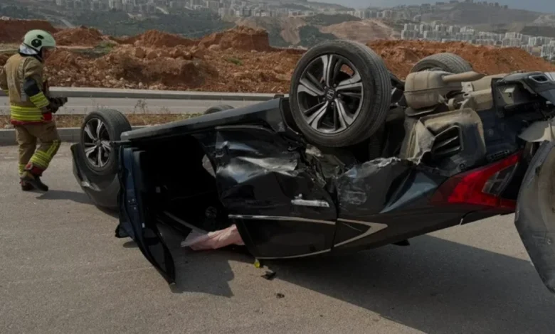 İskenderun'da Otomobil ve Panelvan Çarpıştı 4 Kişi Yaralandı