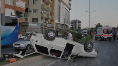 Mersin Silifke'de Tır ve Otomobil Çarpıştı Anne ve Kızı Yaralandı