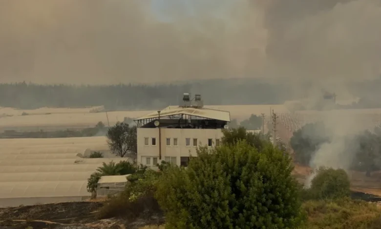 Muğla kaynaklı orman yangını Antalya sınırlarına ulaştı