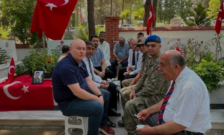 Şehit Piyade Sözleşmeli Er Atakan Çakır Mezarı Başında Anıldı
