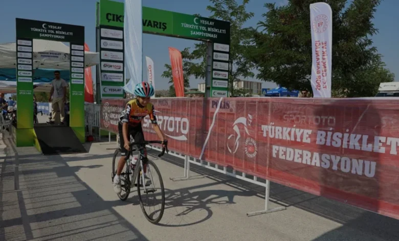 Yeşilay Türkiye Yol Bisikleti Şampiyonası Burdurda start aldı