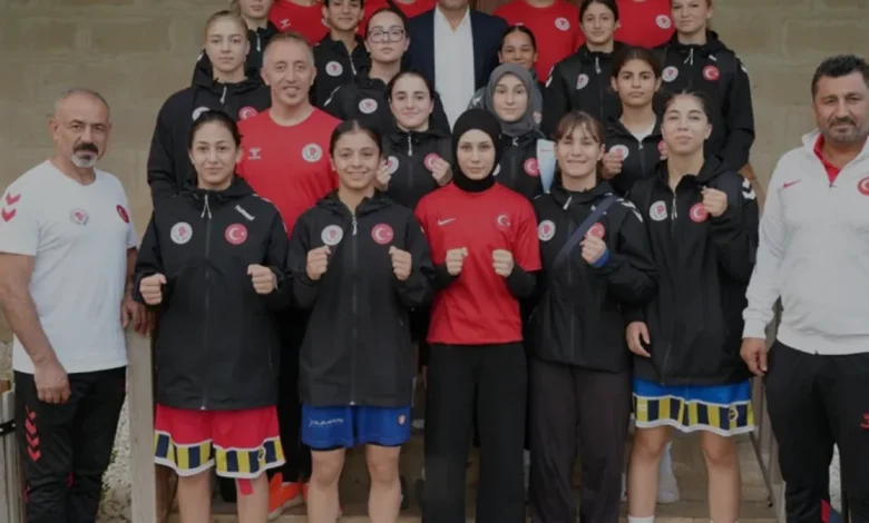 17 ve 19 Yaş Altı Boks Milli Takımı Adana'da Hazırlık Kampında