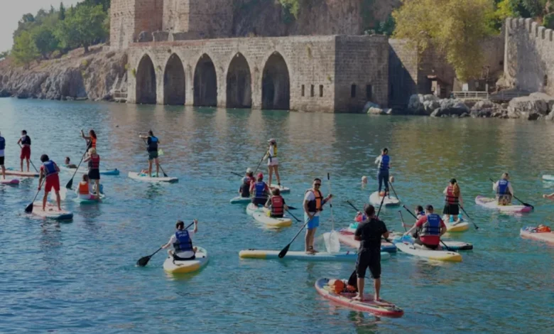 Alanya'da Dünya Temizlik Günü İçin Denizde Mikroplastik Seferberliği