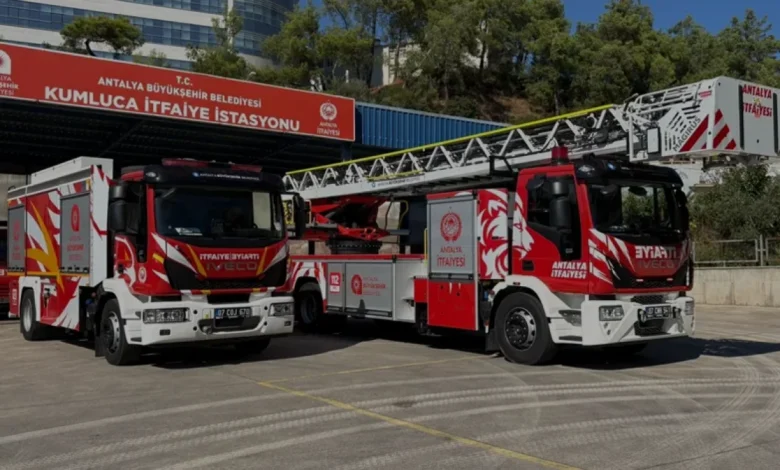 Antalya Büyükşehir Belediyesi Kumluca İtfaiye Filosunu Güçlendirdi