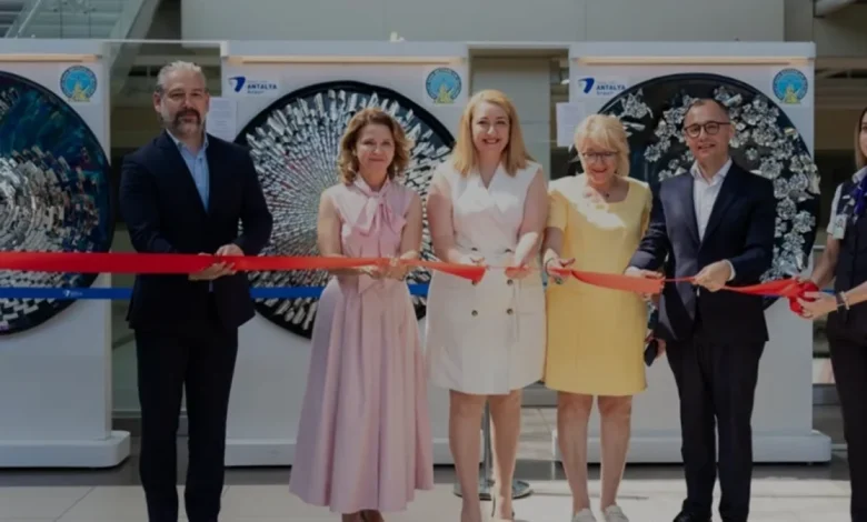 Antalya Havalimanında İleri Dönüşüm Sanatı Sergisi Açıldı