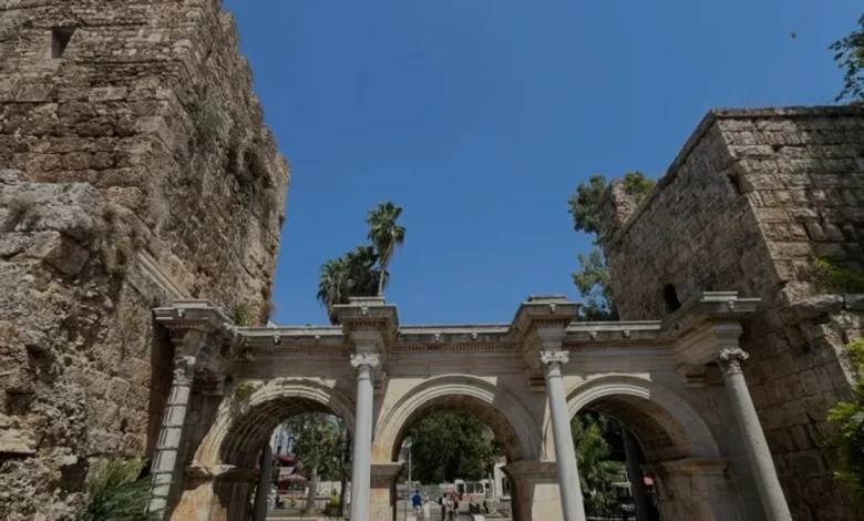 Antalya Kaleiçi Tarihi Dokusuyla Turizmin Cazibe Merkezi Oldu
