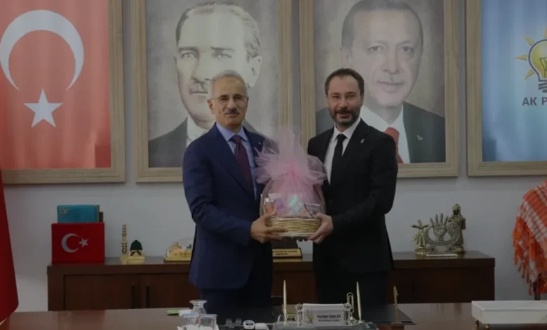 Bakan Uraloğlu Isparta'da Dereboğazı Yolu İçin Tarih Verdi
