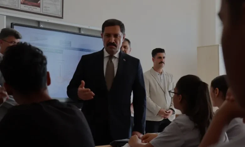 Hatay Valisi Mustafa Masatlı Gülderen Anadolu Lisesini Ziyaret Etti