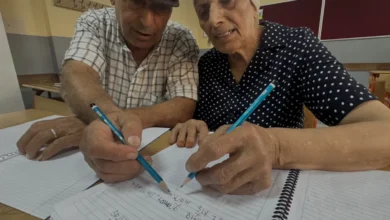 Hatayda 72 Yaşındaki Çift Okuma Yazma Hayalini Gerçekleştirdi