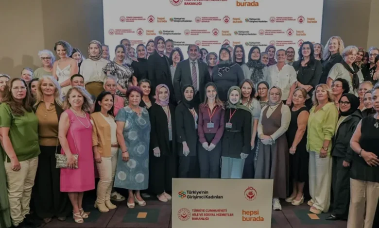 Hepsiburada ve Bakanlık İş Birliğiyle Antalya'da Kadın Girişimciler Buluştu