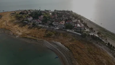 Isparta Eğirdir Gölü Yeşilada Sonbahar Renkleriyle Görüntülendi
