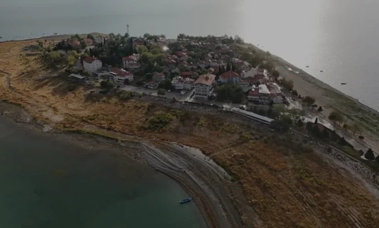 Isparta Eğirdir Gölü Yeşilada Sonbahar Renkleriyle Görüntülendi