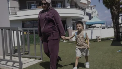 Kadavradan rahim nakliyle dünyaya gelen Ömer Özkan okul yolunda