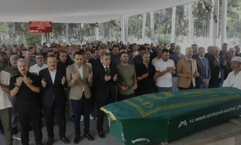 KKTC Gemi Kazasında Yaşamını Yitiren Reyhan Verim Mersinde Toprağa Verildi