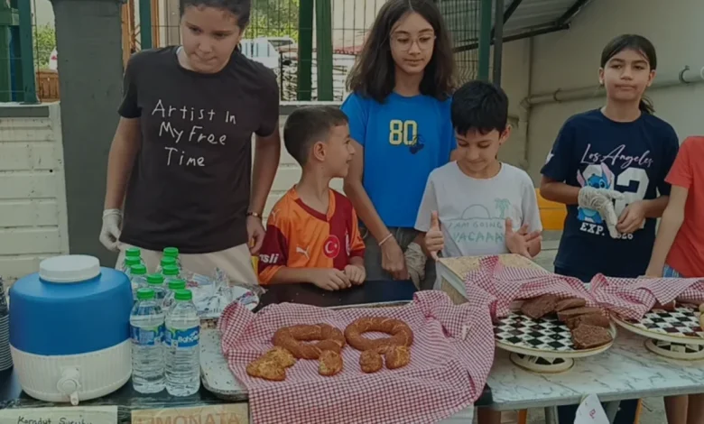 Kozan'da Çocuklar Yangın Mağdurları İçin Yardım Kampanyası Başlattı