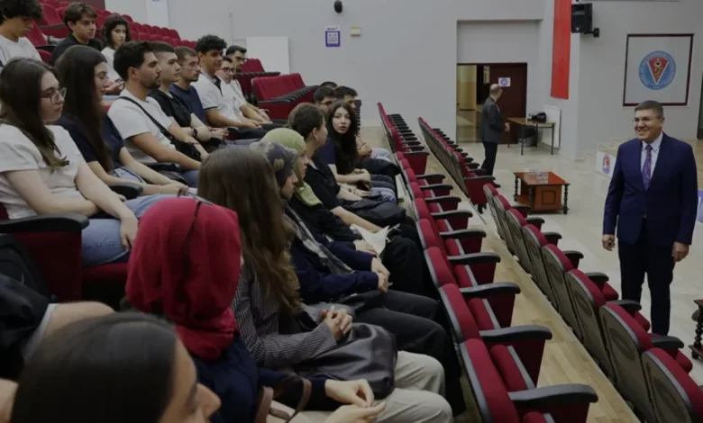 MAKÜ Tıp Fakültesi ilk öğrencileri için oryantasyon düzenledi