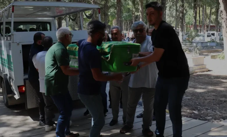 Marmara Denizinde batan geminin kaptanı Hatayda toprağa verildi