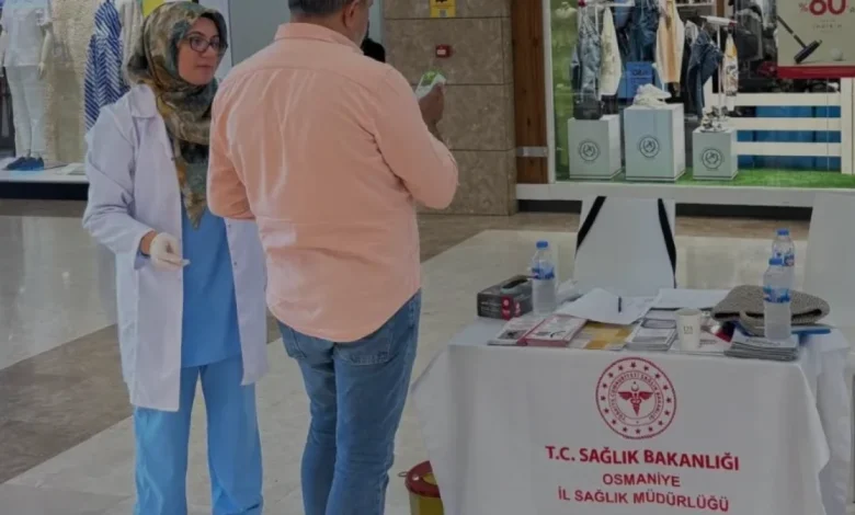 Osmaniye Sağlık Müdürlüğü Halk Sağlığı Haftasında 4 Noktada Bilgilendirme Yaptı