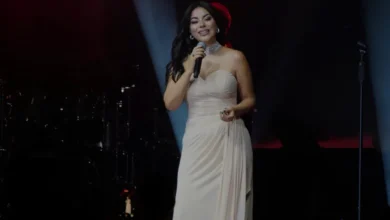 Sanatçı Zara Manavgat konserinde sevilen eserlerini seslendirdi