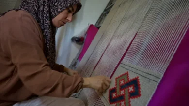 Toprakkale Kadın Kooperatifi Karatepe Kilimi Dokuyor