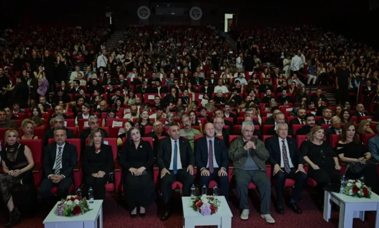 33 Uluslararası Adana Altın Koza Film Festivalinde Ödüller Verildi