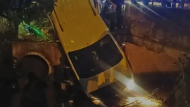 Adana Kozan'da Sulama Kanalına Düşen Araçta İki Kişi Yaralandı