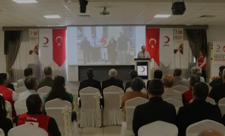 Adana Türk Kızılay Kurutulmuş Meyve ve Sebze Atölyesi Kuruluyor