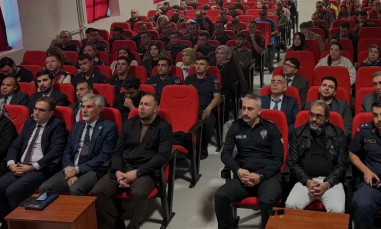 Akseki kamu personeline bağımlılıkla mücadele eğitimi verildi
