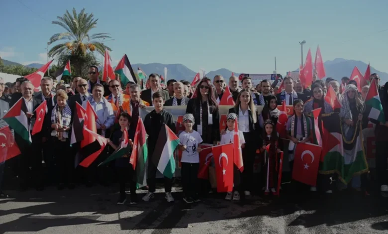 Alanya'da Gazze İçin Sessiz Çığlık Yürüyüşü Düzenlendi