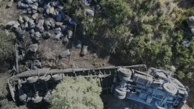 Antalya Manavgat Yolunda Kömür Yüklü Tır Uçuruma Devrildi