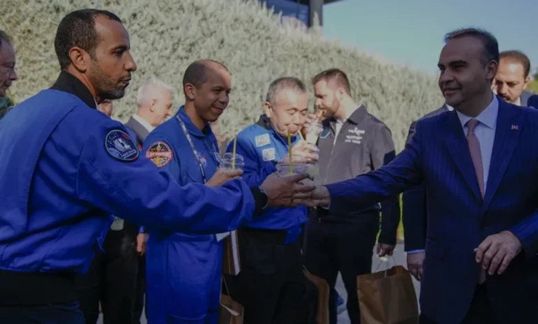 Bakan Kacır ve Astronotlar Antalya Uzay Kongresinde Buluştu