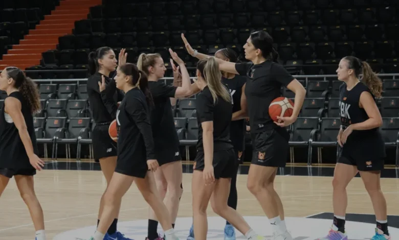 ÇBK Mersin ve Fenerbahçe Tarfin Süper Kupa İçin Sahaya Çıkıyor