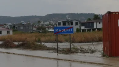 Hatay Arsuz ilçesinde sağanak ve dolu yağışı etkili oldu