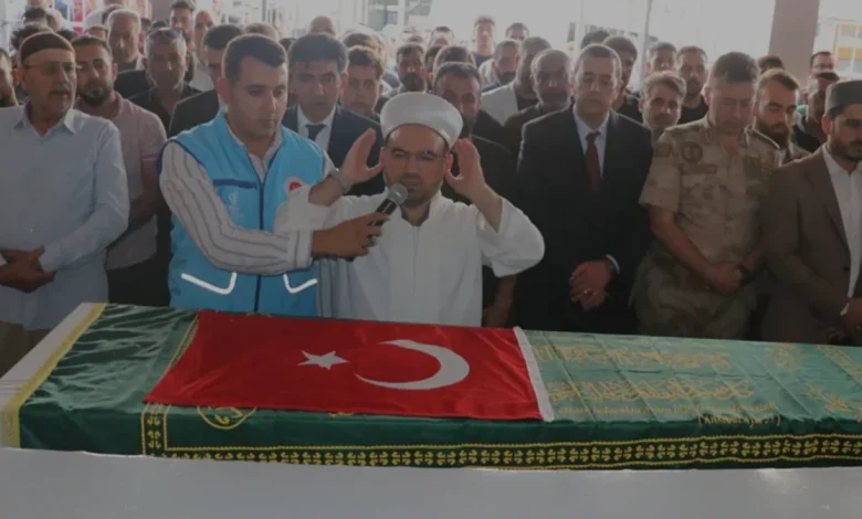KKTC Açıklarında Batan Gemide Hayatını Kaybeden İki Kişi Toprağa Verildi