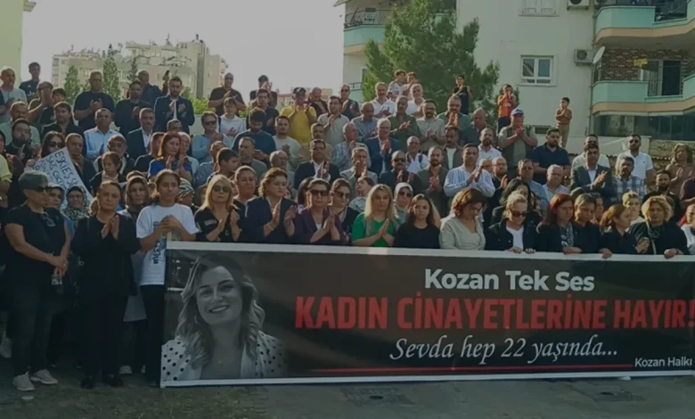 Kozan'da Kadın Cinayetlerine Karşı Protesto Yürüyüşü