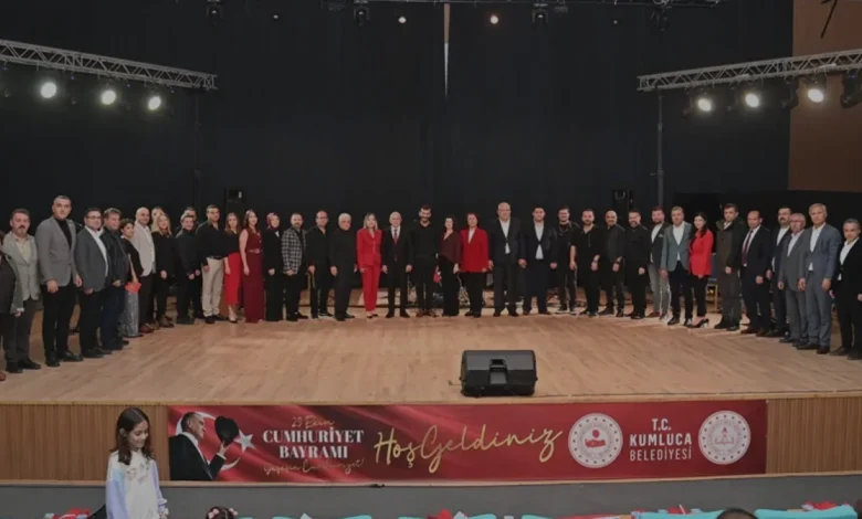 Kumluca Cumhuriyetin 103'üncü Yılını Öğretmenler Konseriyle Kutladı