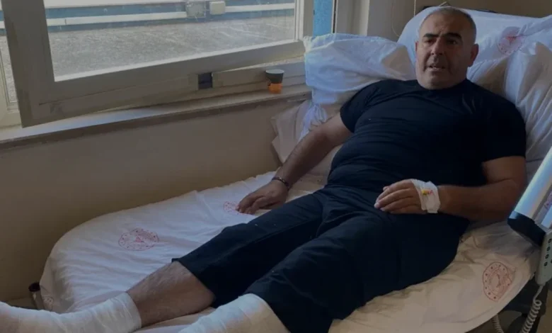 Manavgat yolunda alev alan kamyonu bariyerlere çarparak durdurdu