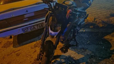 Manavgat'ta Motosiklet ve Yaya Çarpıştı İki Kişi Ağır Yaralandı